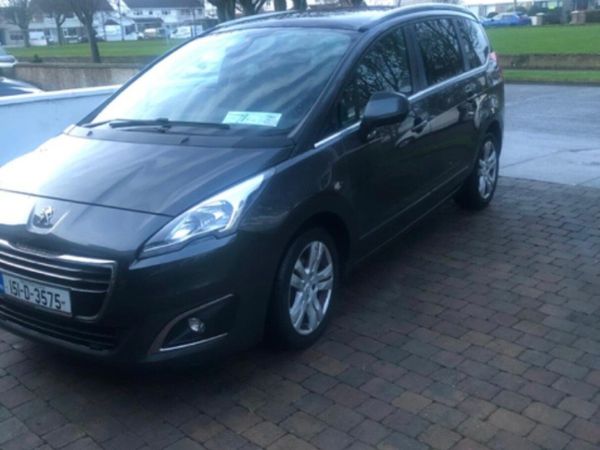 Peugeot 5008 MPV, Diesel, 2015, Grey