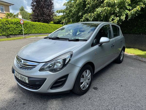 Opel Corsa Hatchback, Petrol, 2014, Silver