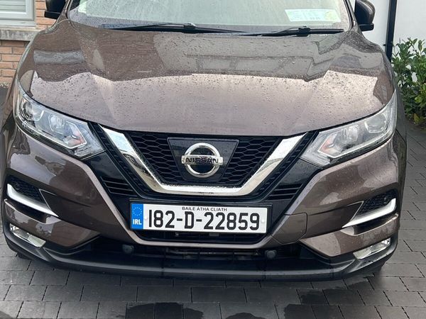 Nissan Qashqai MPV, Diesel, 2018, Brown