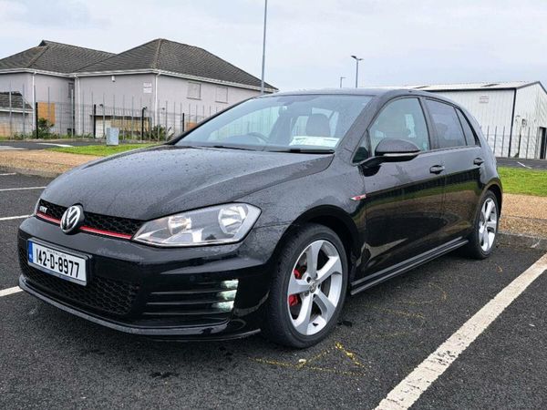 Volkswagen Golf Estate, Petrol, 2014, Black