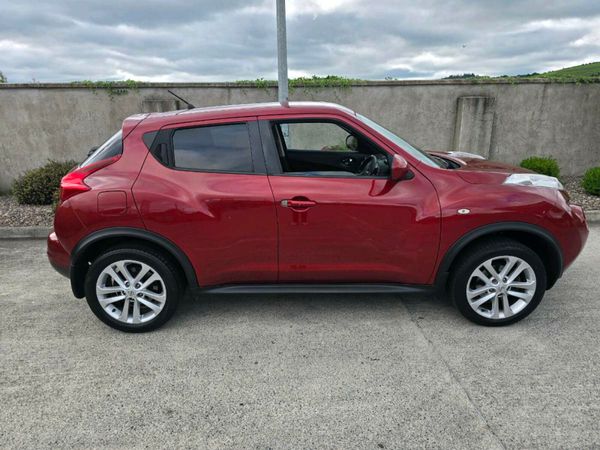 Nissan Juke SUV, Diesel, 2013, Red