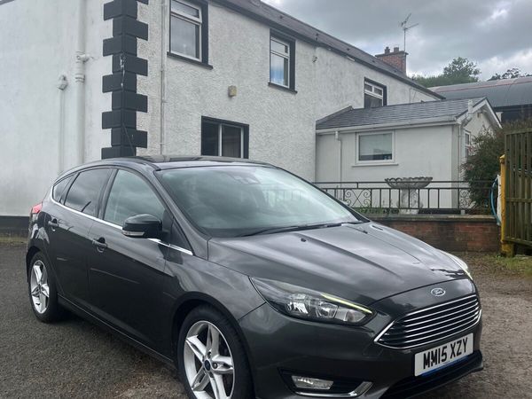 Ford Focus Hatchback, Diesel, 2015, Grey