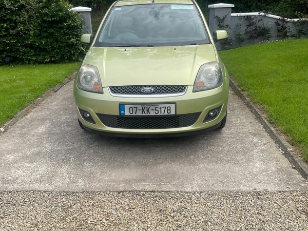 Ford Fiesta Hatchback, Petrol, 2007, Green