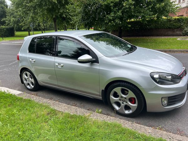 Volkswagen Golf Hatchback, Petrol, 2011, Silver