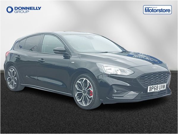 Ford Focus Hatchback, Petrol, 2019, Black