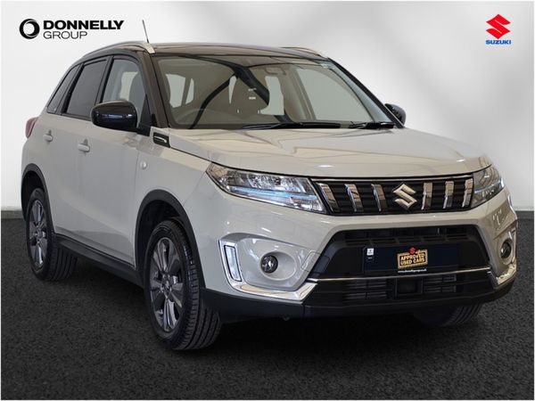Suzuki Vitara Estate, Petrol, 2022, White