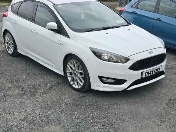 Ford Focus Hatchback, Diesel, 2017, White
