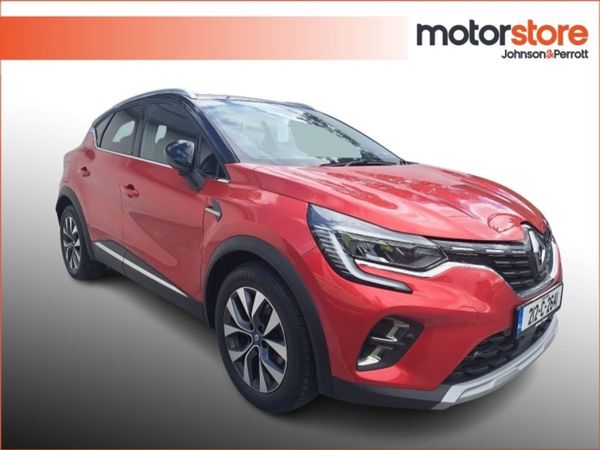 Renault Captur Hatchback, Petrol Plug-in Hybrid, 2021, Red