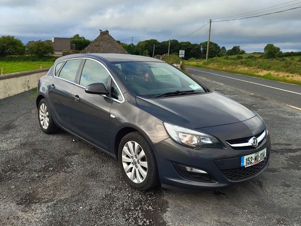 Vauxhall Astra Hatchback, Diesel, 2015, Grey