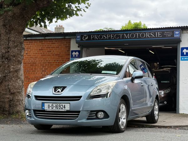 Peugeot 5008 MPV, Diesel, 2011, Blue