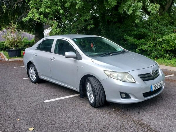 Toyota Corolla Saloon, Diesel, 2009, Silver