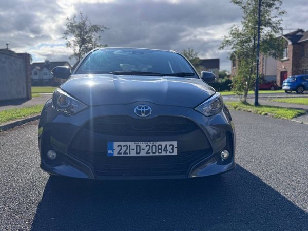Toyota Yaris Hatchback, Petrol Hybrid, 2022, Grey