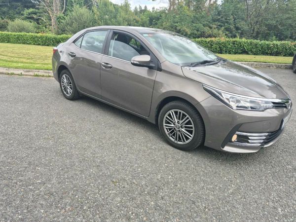 Toyota Corolla Saloon, Petrol, 2018, Grey