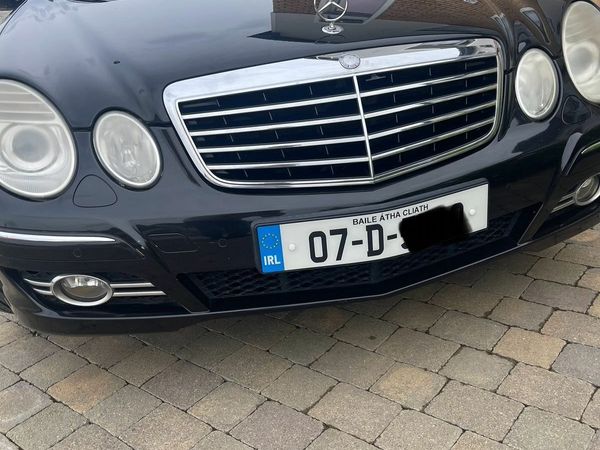 Mercedes-Benz E-Class Saloon, Petrol, 2007, Black