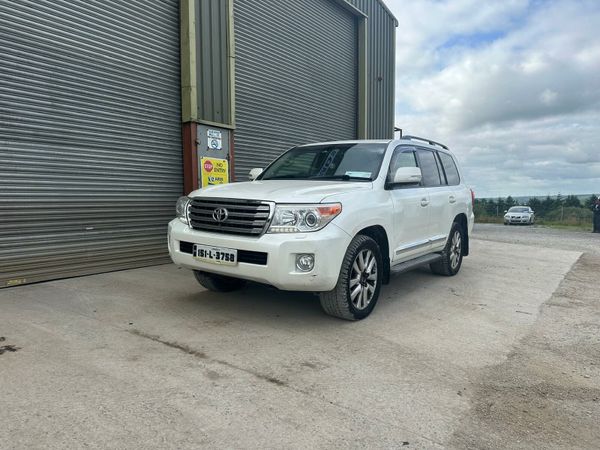 Toyota Land Cruiser SUV, Diesel, 2015, White