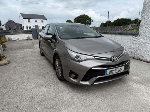 Toyota Avensis Saloon, Diesel, 2015, Bronze