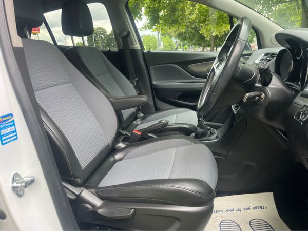 Vauxhall Mokka Hatchback, Diesel, 2015, White