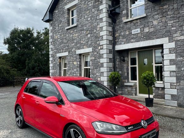 Volkswagen Golf Hatchback, Diesel, 2013, Red