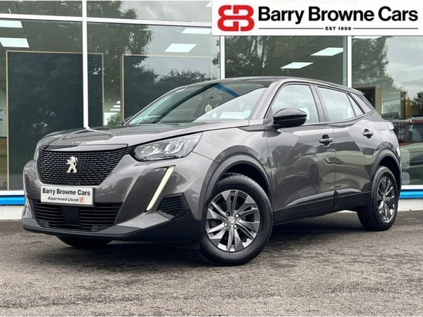 Peugeot 2008 Hatchback, Diesel, 2022, Grey