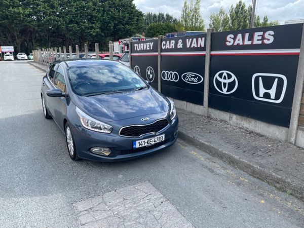 Kia Ceed Hatchback, Diesel, 2014, Blue