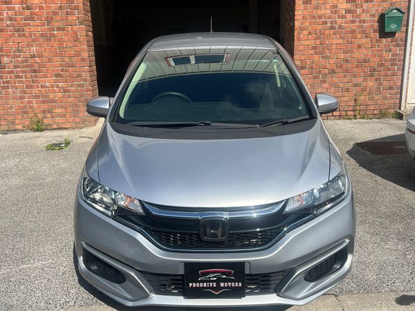 Honda Fit Hatchback, Petrol Hybrid, 2019, Silver