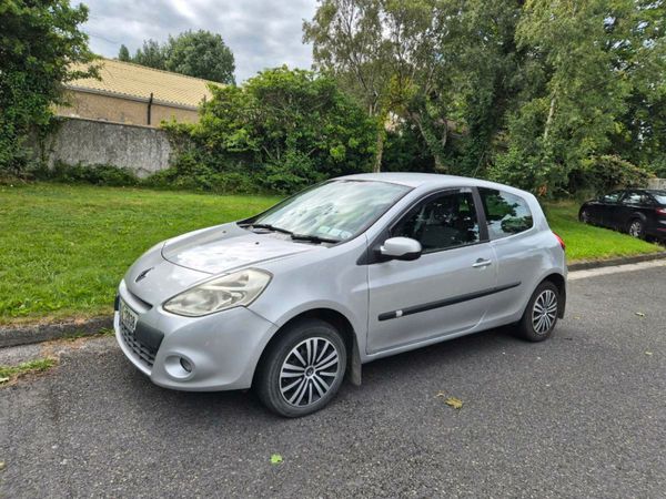 Renault Clio Hatchback, Ethanol Petrol, 2010, Silver