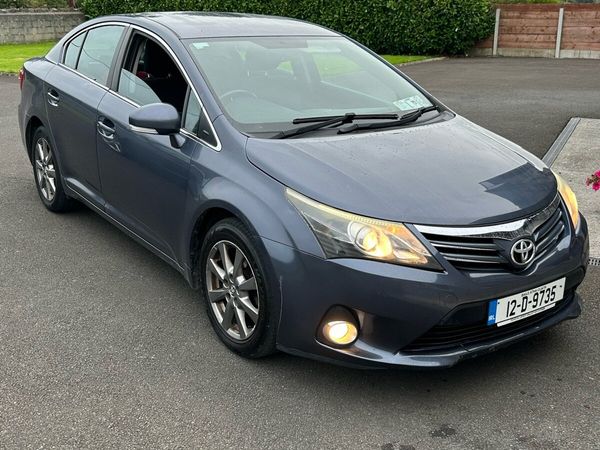 Toyota Avensis Saloon, Diesel, 2012, Blue