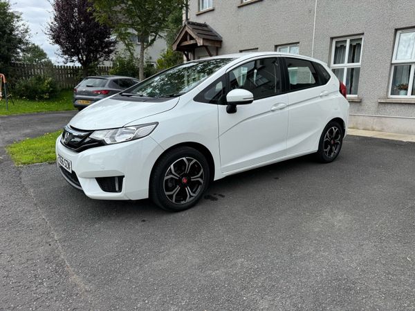 Honda Jazz Hatchback, Petrol, 2016, White