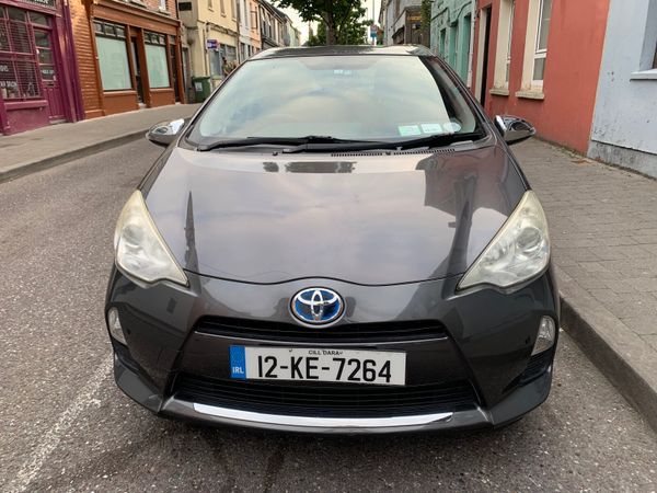 Toyota Aqua Hatchback, Petrol Hybrid, 2012, Grey