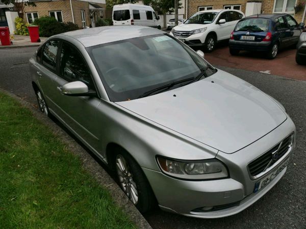 Volvo S40 Saloon, Diesel, 2008, Silver