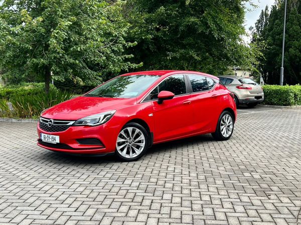 Opel Astra Hatchback, Diesel, 2016, Red