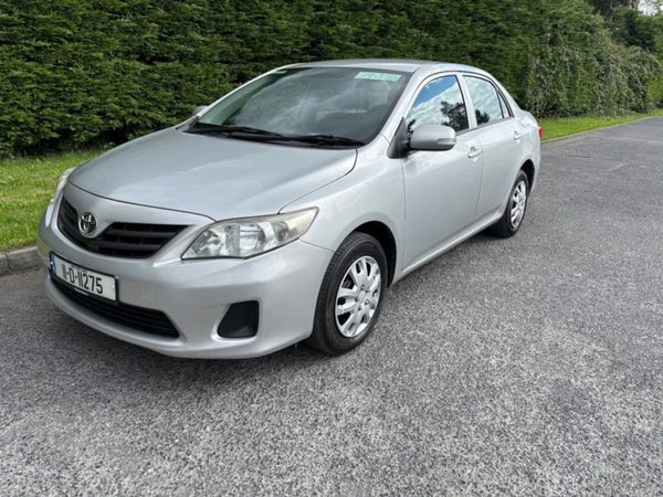 Toyota Corolla Saloon, Petrol, 2011, Silver