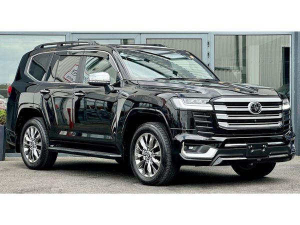 Toyota Land Cruiser Estate, Diesel, 2025, Black