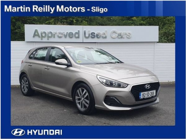 Hyundai i30 Hatchback, Petrol, 2019, White