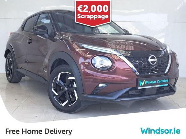 Nissan Juke SUV, Petrol Hybrid, 2024, Burgundy