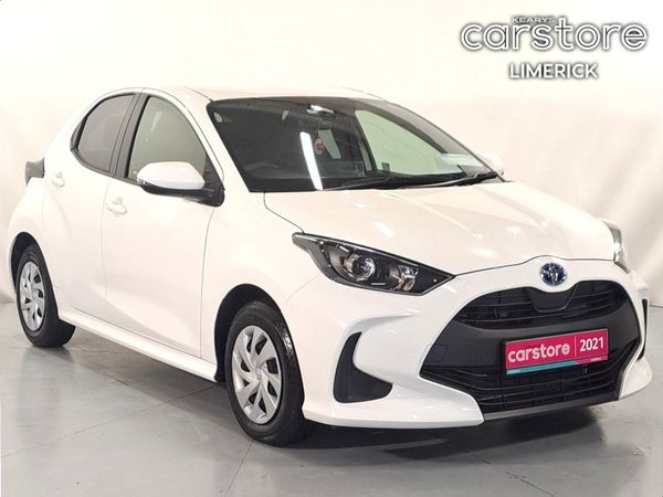 Toyota Yaris Hatchback, Petrol Hybrid, 2021, White
