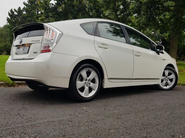 Toyota Prius Hatchback, Petrol Hybrid, 2010, White