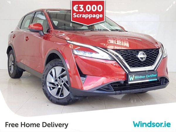 Nissan Qashqai Crossover, Petrol, 2024, Red