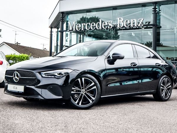 Mercedes-Benz Other Saloon, Diesel, 2025, Black