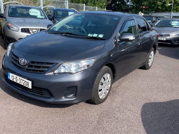 Toyota Corolla Saloon, Petrol, 2012, Grey