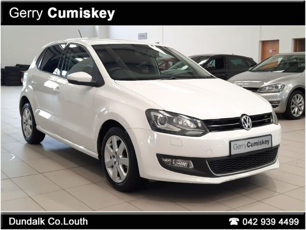 Volkswagen Polo Hatchback, Petrol, 2013, White