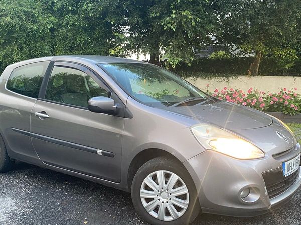 Renault Clio Hatchback, Ethanol Petrol, 2010, Grey