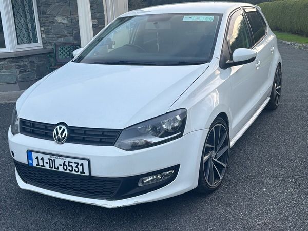 Volkswagen Polo Hatchback, Diesel, 2011, White