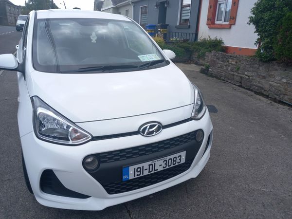 Hyundai i10 Hatchback, Petrol, 2019, White