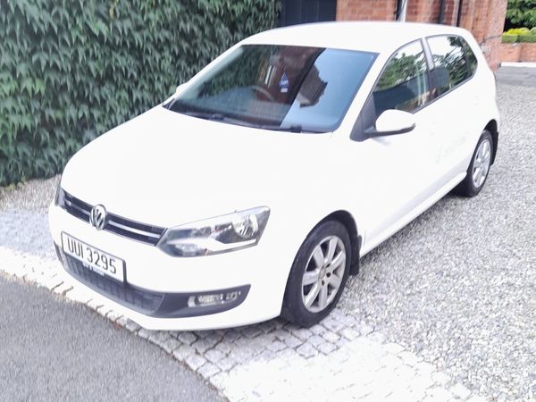 Volkswagen Polo Hatchback, Petrol, 2013, White