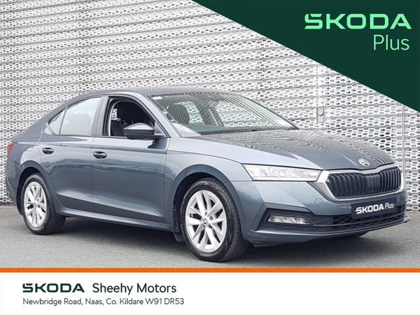 Skoda Octavia Saloon, Petrol, 2022, Grey