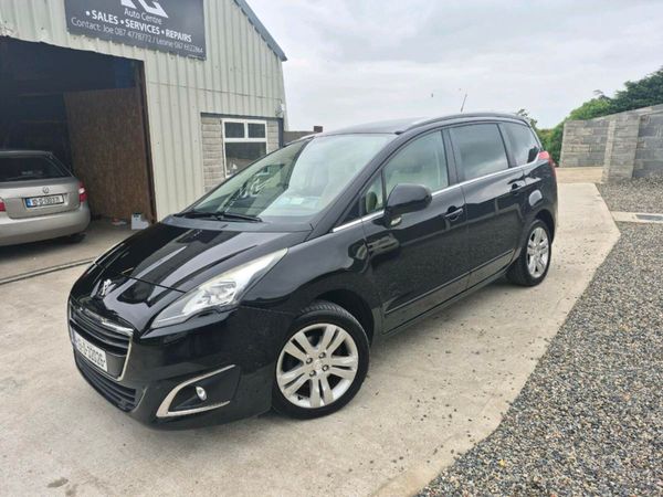 Peugeot 5008 MPV, Diesel, 2015, Black