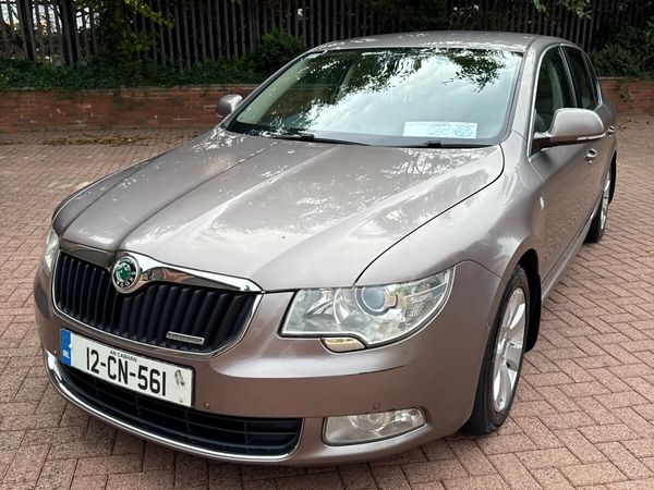 Skoda Superb Saloon, Diesel, 2012, Purple