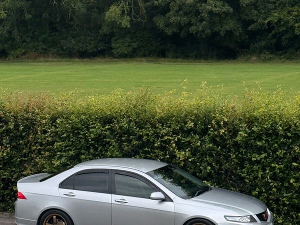 Honda Accord Saloon, Petrol, 2006, Silver