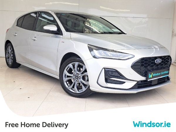 Ford Focus Hatchback, Petrol, 2023, Silver